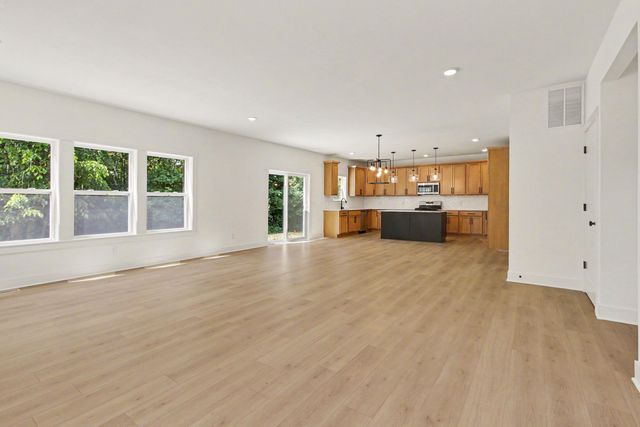 40 Karner Blue Court, Chesterton, IN 46304