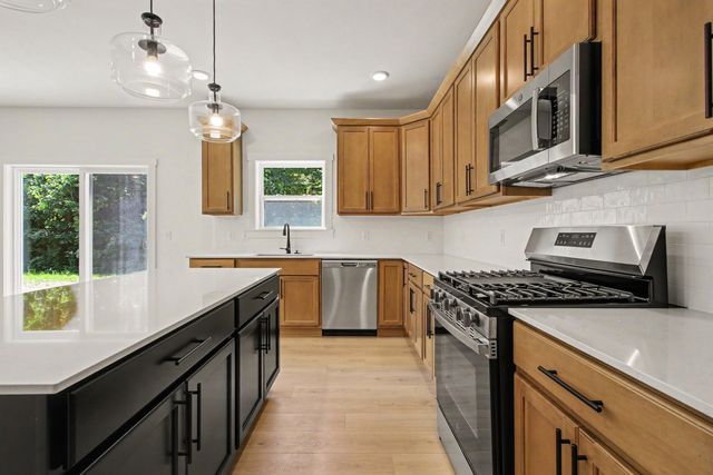 40 Karner Blue Court, Chesterton, IN 46304