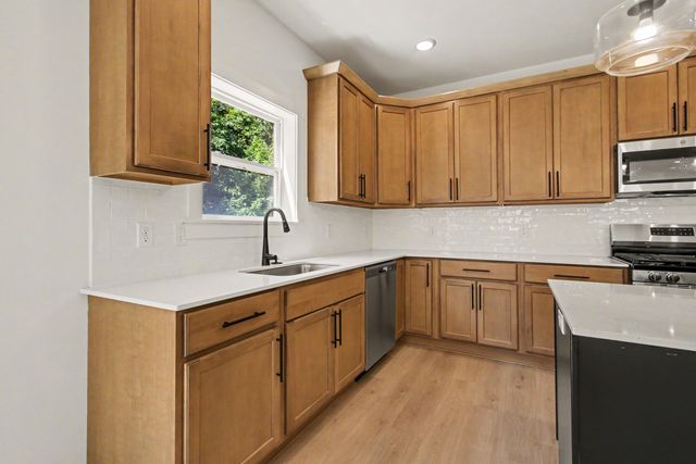 40 Karner Blue Court, Chesterton, IN 46304