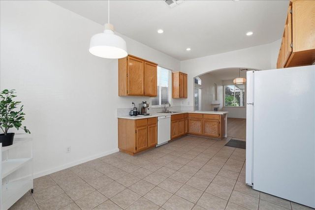 2241 Vail Ct, Rocklin, CA 95765