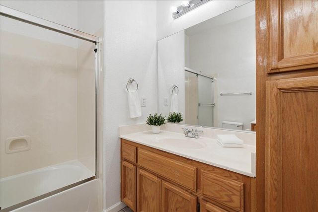 2241 Vail Ct, Rocklin, CA 95765