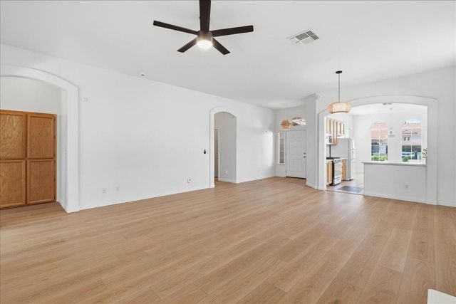 2241 Vail Ct, Rocklin, CA 95765