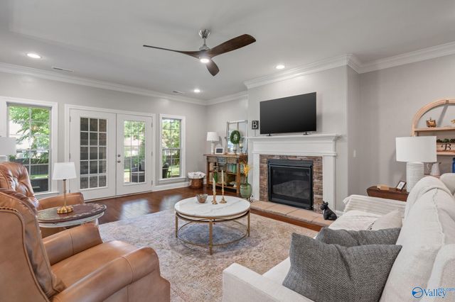 18 Natures Ridge Way, Huntsville, AL 35803