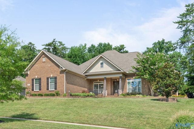 18 Natures Ridge Way, Huntsville, AL 35803