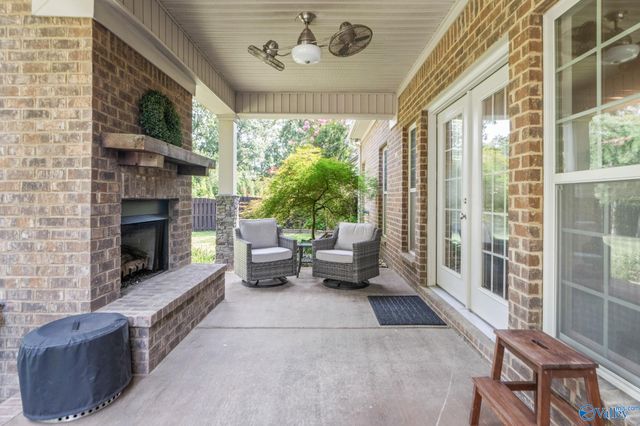 18 Natures Ridge Way, Huntsville, AL 35803