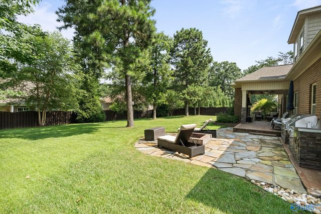 18 Natures Ridge Way, Huntsville, AL 35803