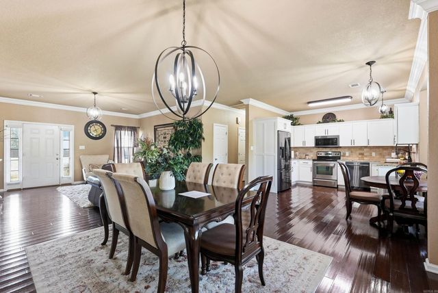 1710 Royal Oaks Dr Drive, Malvern, AR 72104
