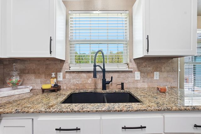 1710 Royal Oaks Dr Drive, Malvern, AR 72104