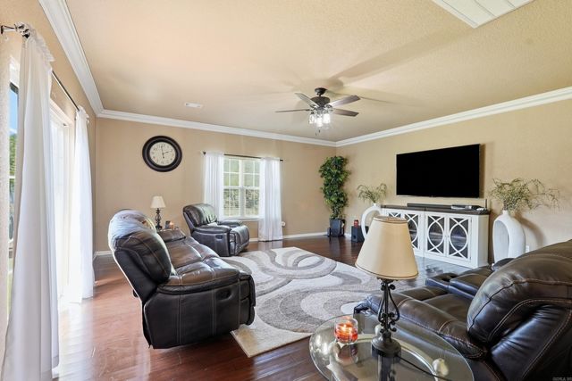 1710 Royal Oaks Dr Drive, Malvern, AR 72104