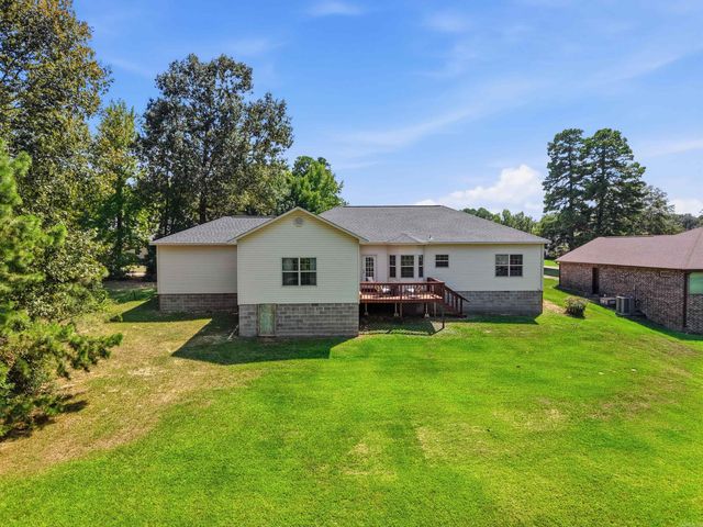 1710 Royal Oaks Dr Drive, Malvern, AR 72104