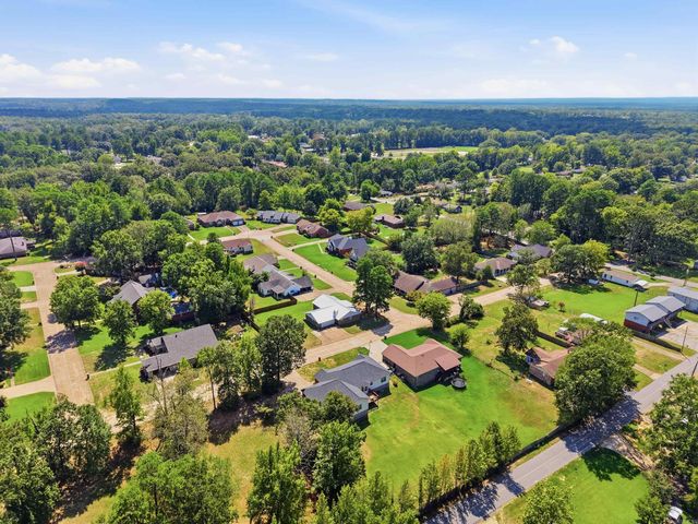 1710 Royal Oaks Dr Drive, Malvern, AR 72104