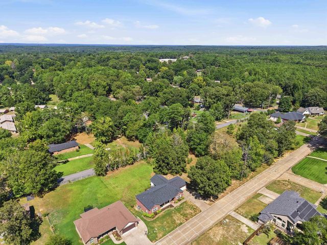 1710 Royal Oaks Dr Drive, Malvern, AR 72104