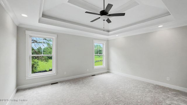 7906 Trading Post Ct, Louisville, KY 40291