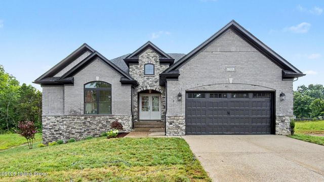 7906 Trading Post Ct, Louisville, KY 40291