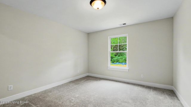 7906 Trading Post Ct, Louisville, KY 40291