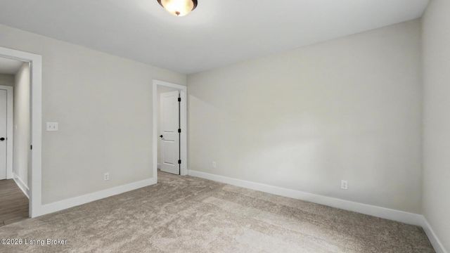 7906 Trading Post Ct, Louisville, KY 40291
