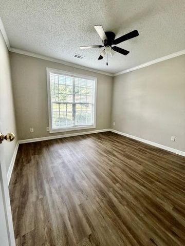 490 Amelia Grove Lane, Lawrenceville, GA 30045