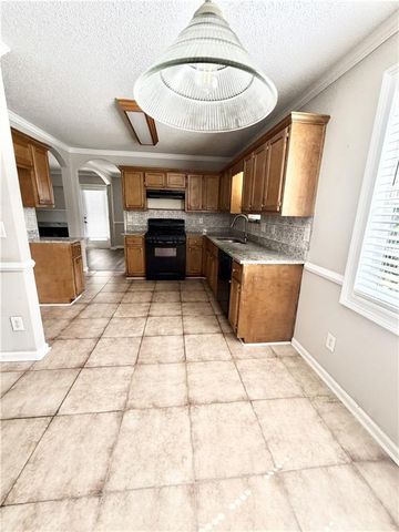 490 Amelia Grove Lane, Lawrenceville, GA 30045