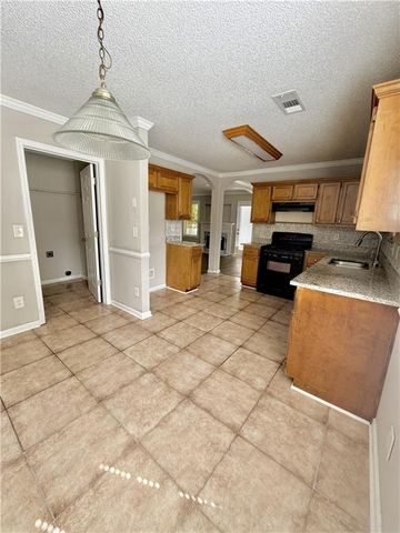 490 Amelia Grove Lane, Lawrenceville, GA 30045