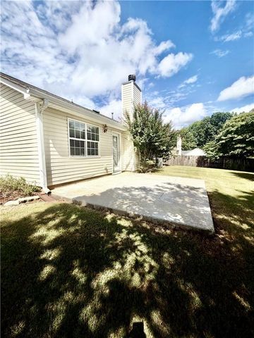 490 Amelia Grove Lane, Lawrenceville, GA 30045
