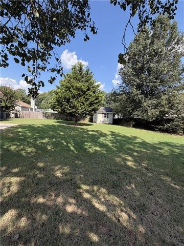 490 Amelia Grove Lane, Lawrenceville, GA 30045