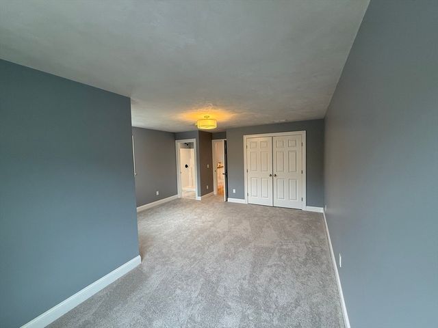 64 Deanna Dr, Holden, MA 01520