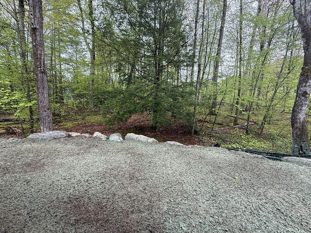 64 Deanna Dr, Holden, MA 01520