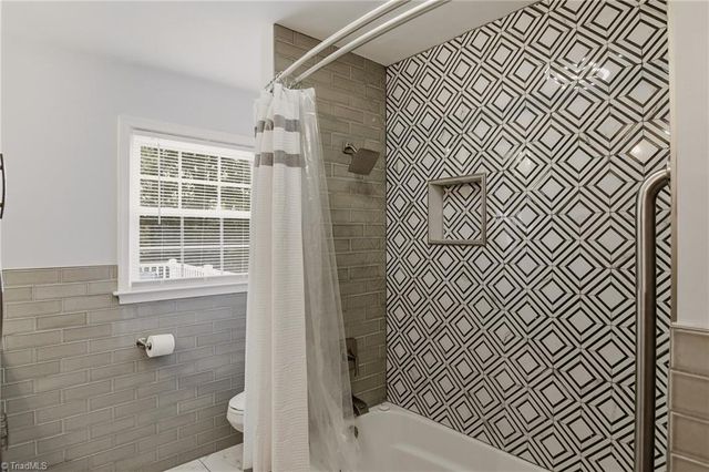 2840 Holyoke Place, Winston-salem, NC 27106