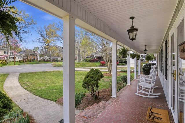 2840 Holyoke Place, Winston-salem, NC 27106