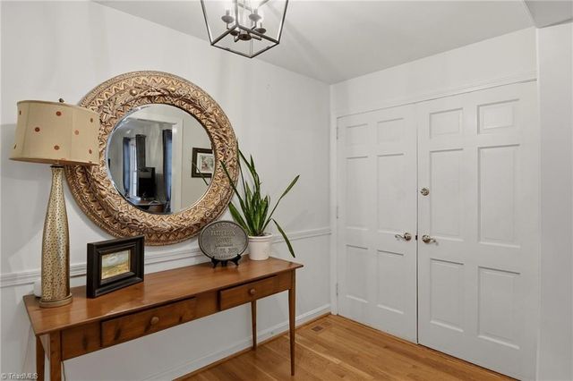 2840 Holyoke Place, Winston-salem, NC 27106