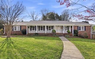 2840 Holyoke Place, Winston-salem, NC 27106