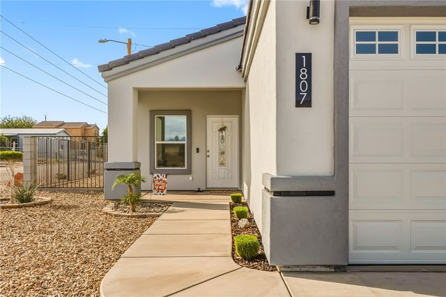 1807 Rollando Drive, Bullhead City, AZ 86442