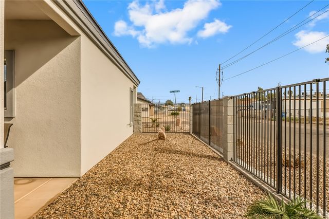 1807 Rollando Drive, Bullhead City, AZ 86442