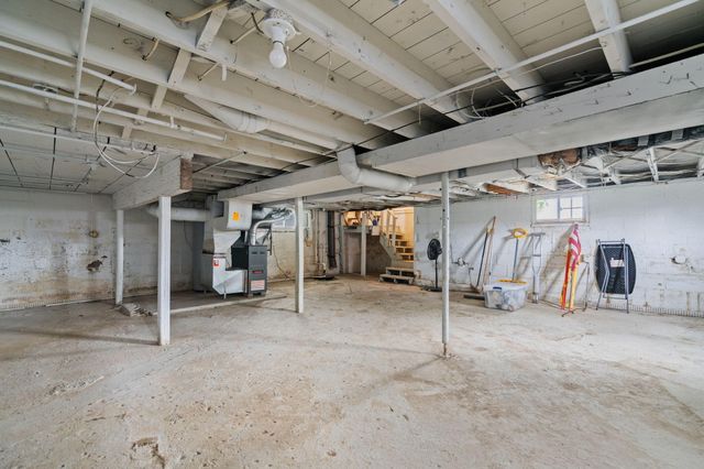 8659 N Canton Center Road, Canton, MI 48187