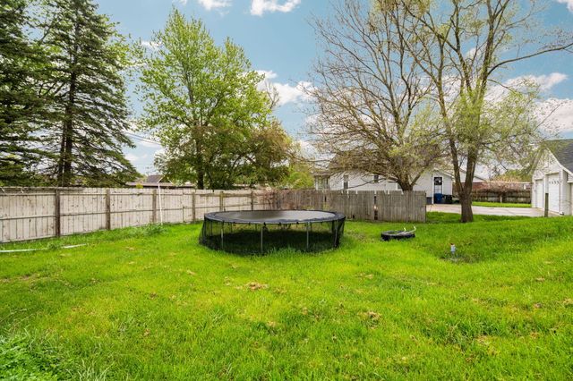 8659 N Canton Center Road, Canton, MI 48187