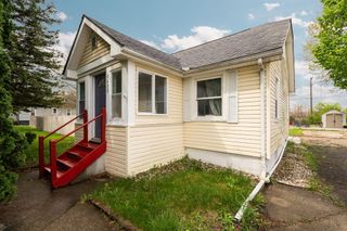 8659 N Canton Center Road, Canton, MI 48187