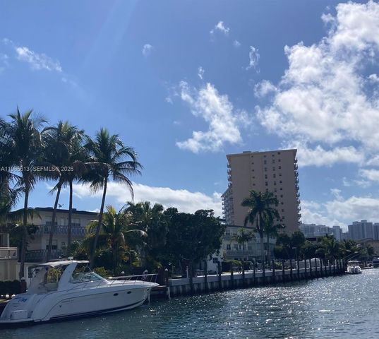 462 Golden Isles Dr 206, Hallandale Beach, FL 33009