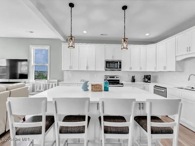 822 S Topsail Drive A, Surf City, NC 28445
