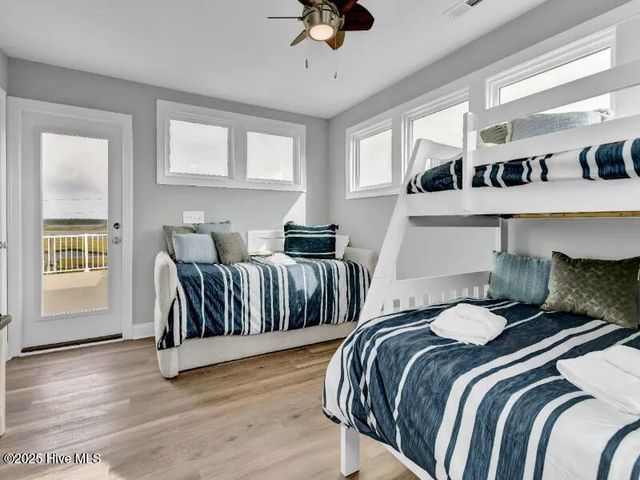 822 S Topsail Drive A, Surf City, NC 28445