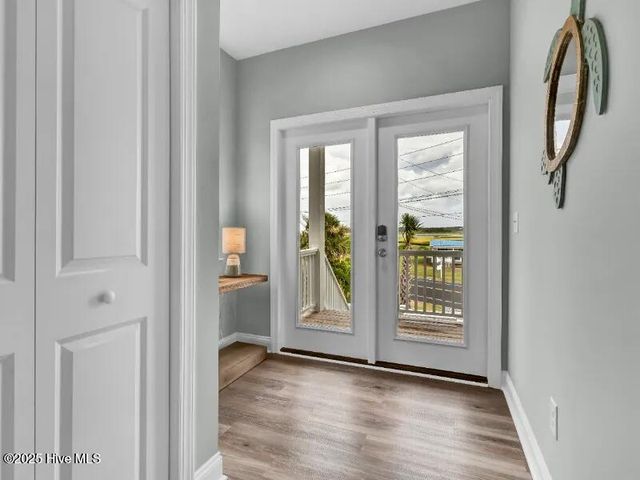 822 S Topsail Drive A, Surf City, NC 28445