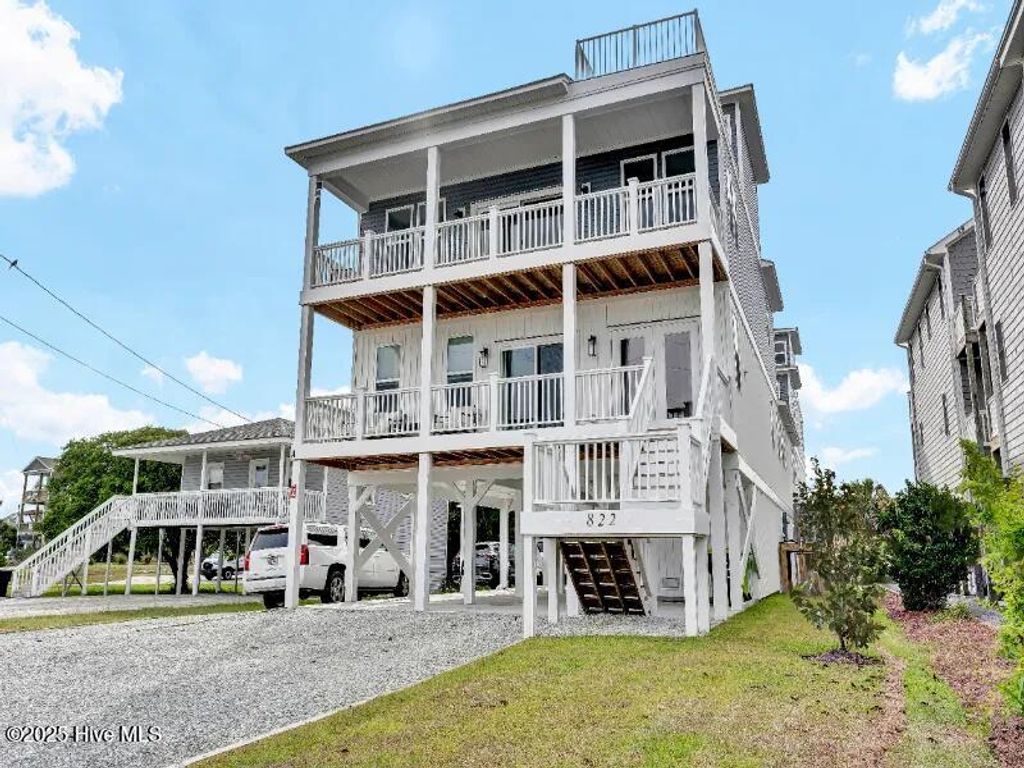 822 S Topsail Drive A, Surf City, NC 28445