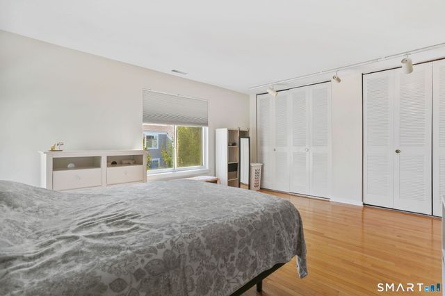 71 Aiken Street APT M1, Norwalk, CT 06851