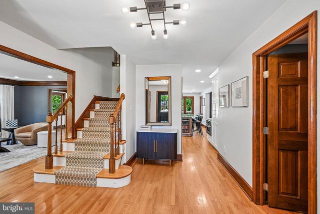 99 SPRINGTON LAKE RD, Media, PA 19063