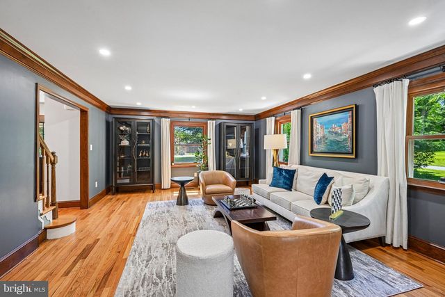 99 SPRINGTON LAKE RD, Media, PA 19063