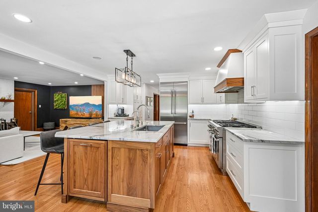 99 SPRINGTON LAKE RD, Media, PA 19063