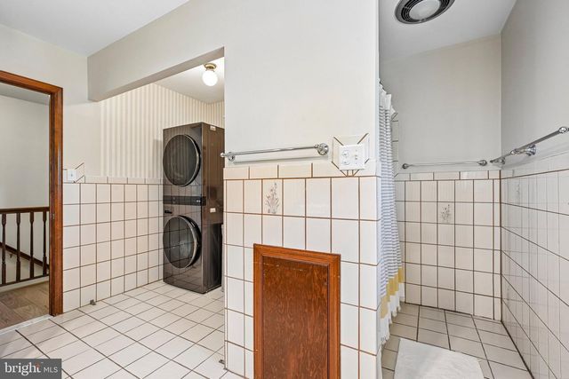 99 SPRINGTON LAKE RD, Media, PA 19063