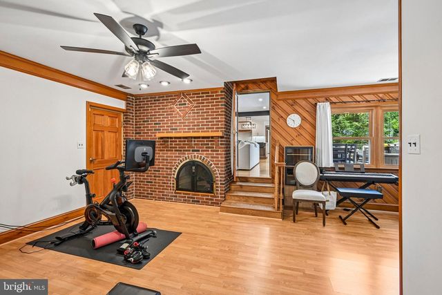 99 SPRINGTON LAKE RD, Media, PA 19063
