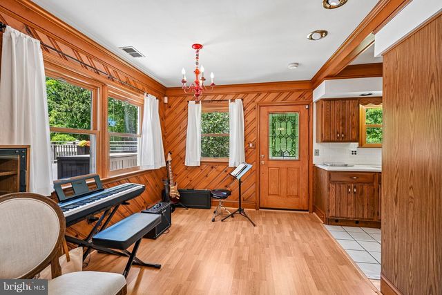 99 SPRINGTON LAKE RD, Media, PA 19063
