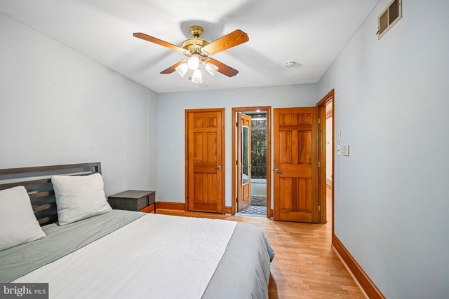 99 SPRINGTON LAKE RD, Media, PA 19063