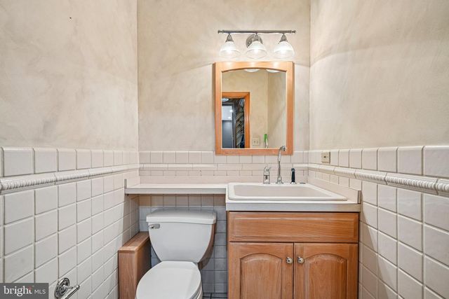 99 SPRINGTON LAKE RD, Media, PA 19063